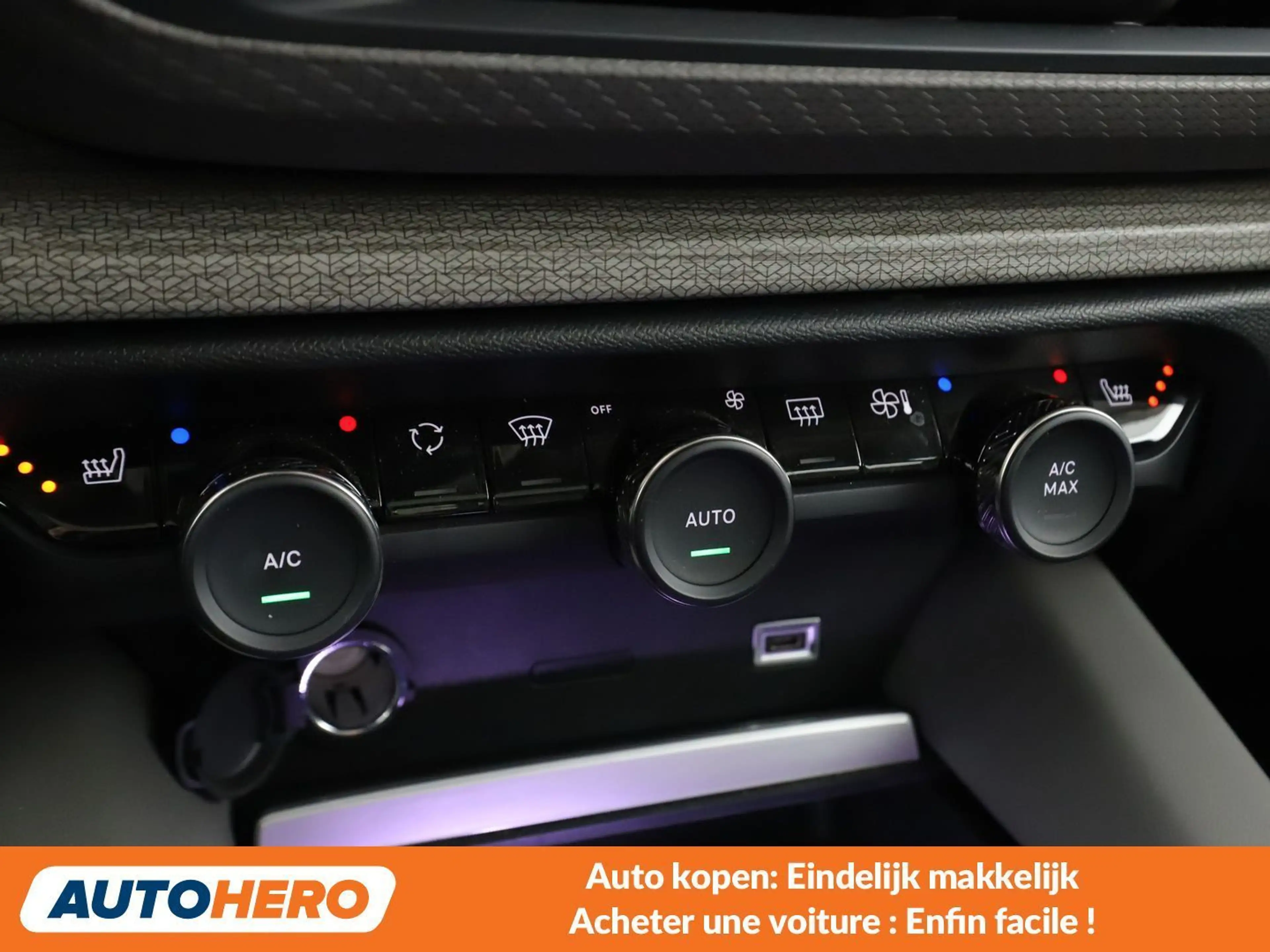 Citroen C5 X 1.6 Plug-in Hybrid Shine Pack — photo 14