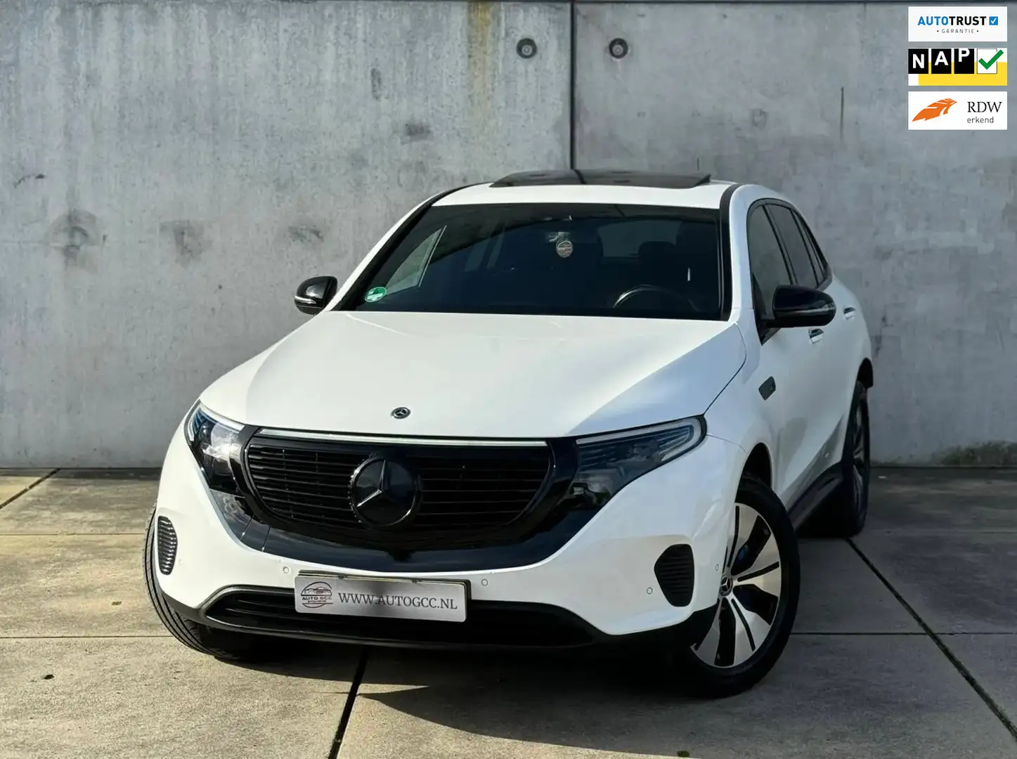 Mercedes-Benz EQC 400 4MATIC Premium 80kWh PANO NAP BTW Fehér - 1