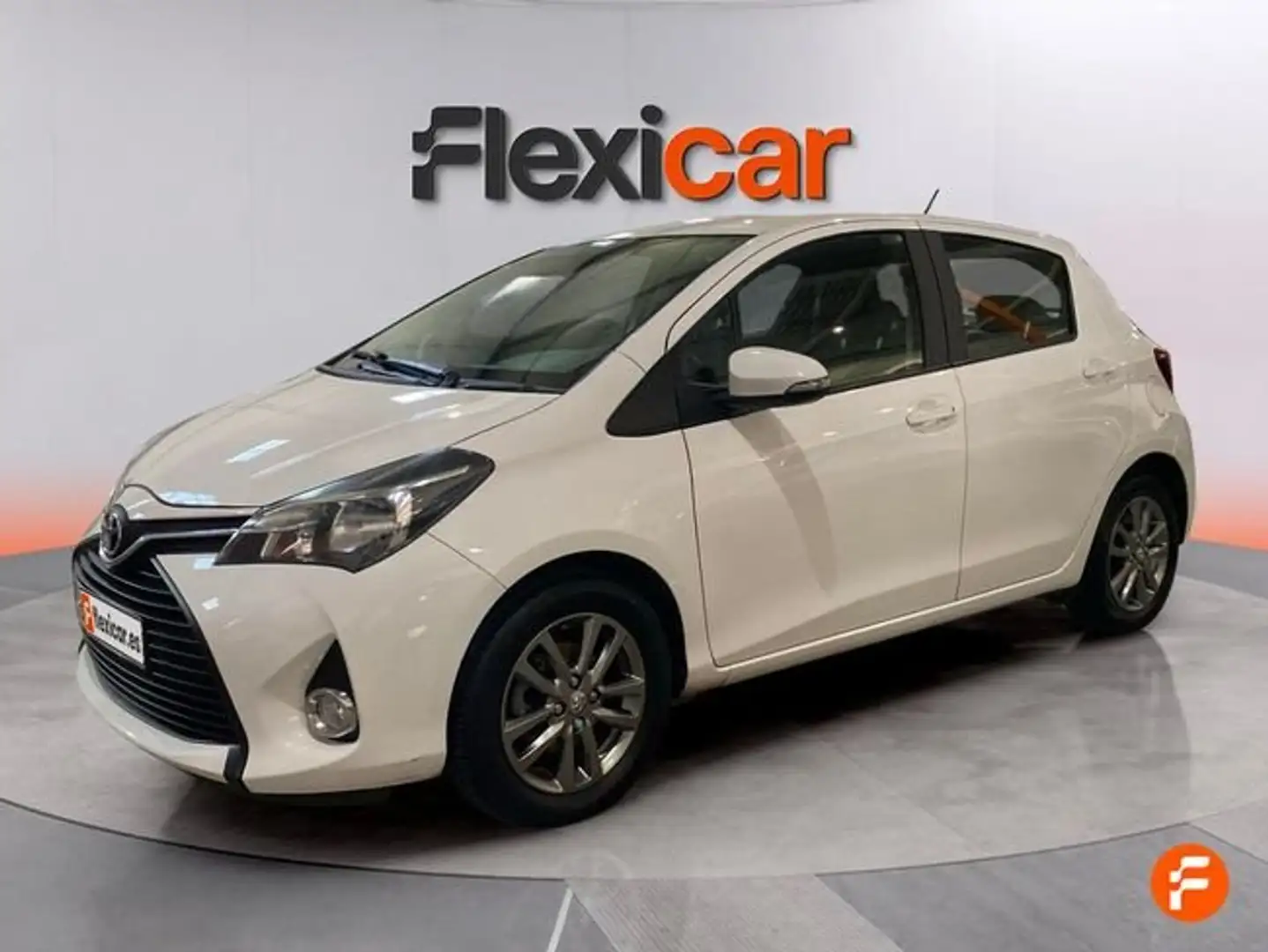 Toyota Yaris 1.0 City Blanco - 2