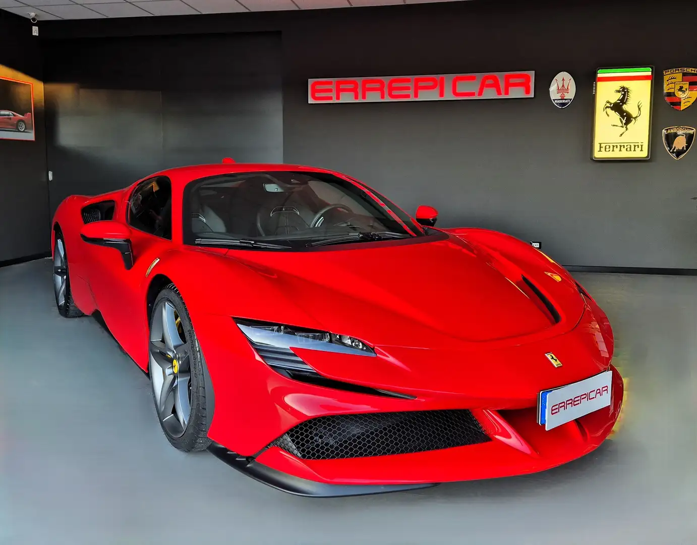 Ferrari SF90 Stradale 4.0 - NAZIONALE - 4.800 KM - Rosso - 1