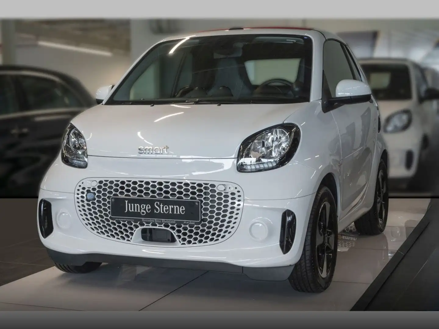 smart forTwo EQ 60kWed passion SHZ PDC Dig Radio Tempom Weiß - 2