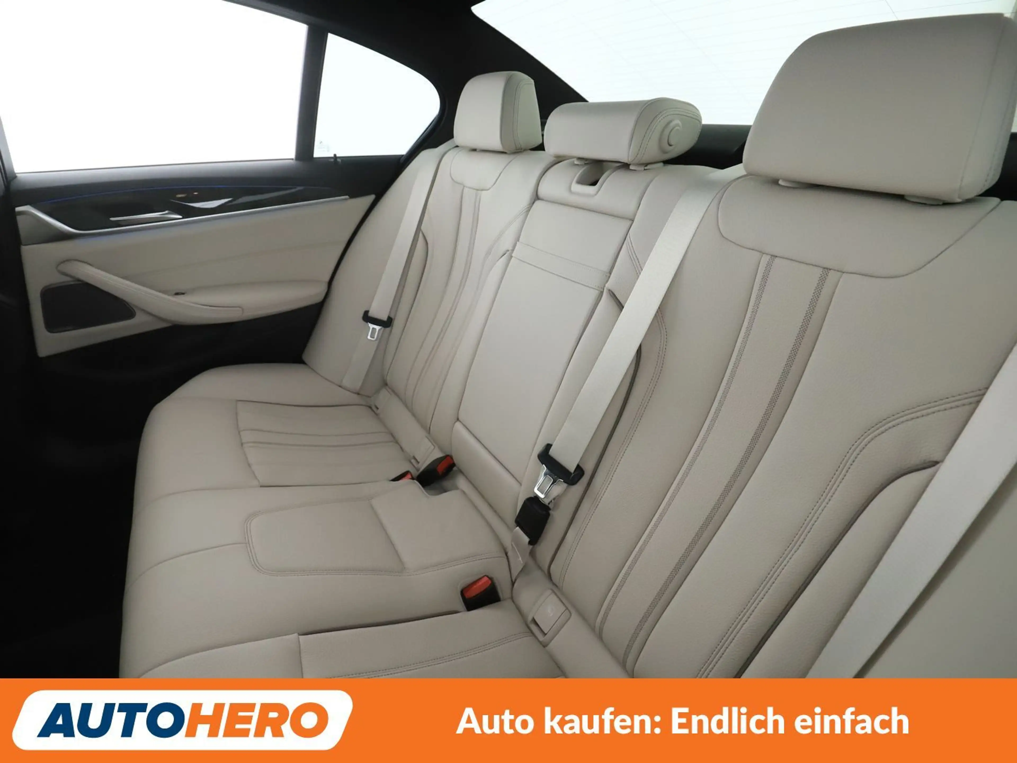 BMW 530 530e M Sport Aut*NAVI*LED*ACC*CAM*PDC*SHZ* — photo 14