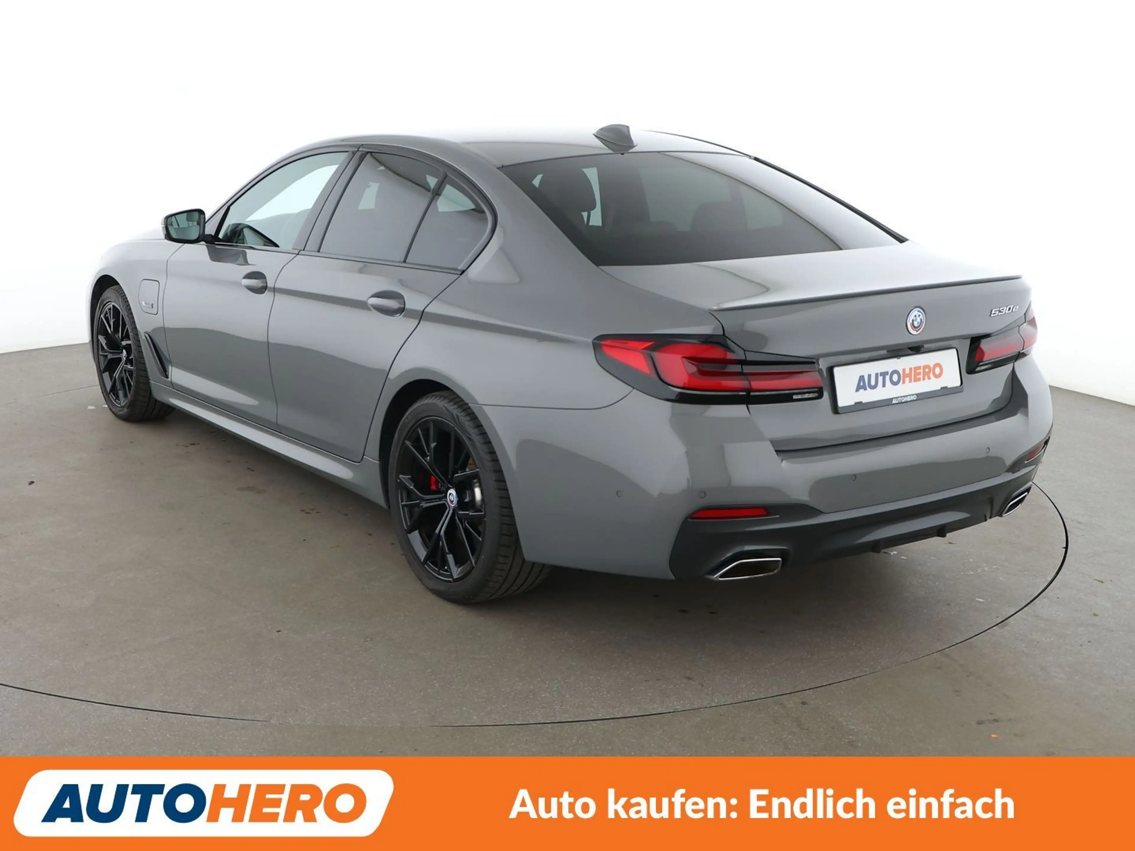 BMW 530 530e M Sport Aut*NAVI*LED*ACC*CAM*PDC*SHZ* — photo 4