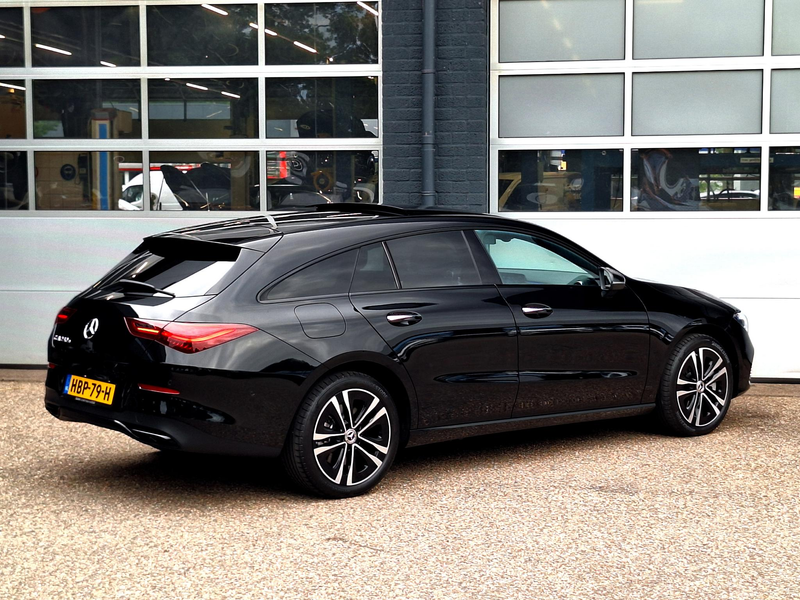 Mercedes-Benz CLA 250 Shooting Brake e Star Edition | Panoramadak | Nigh — photo 3
