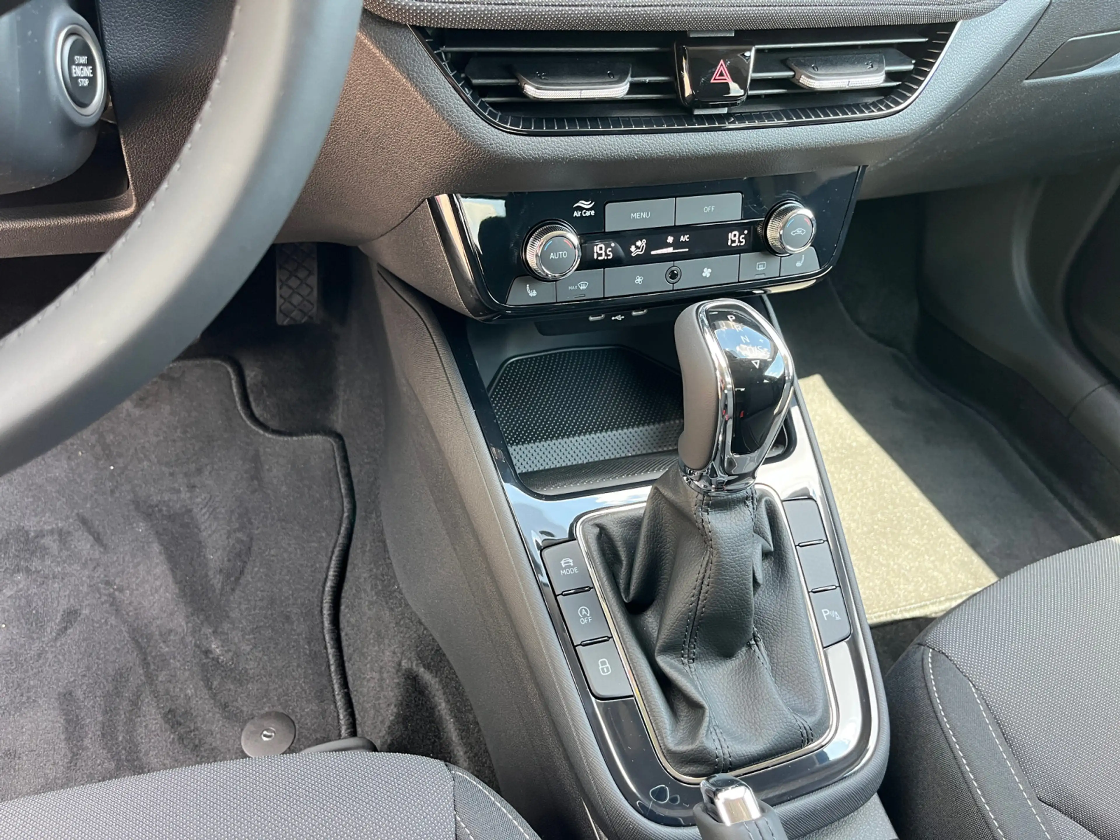 Skoda Fabia Balance 115 PS DSG SHZ LED PDC Kam Lane Al — photo 8