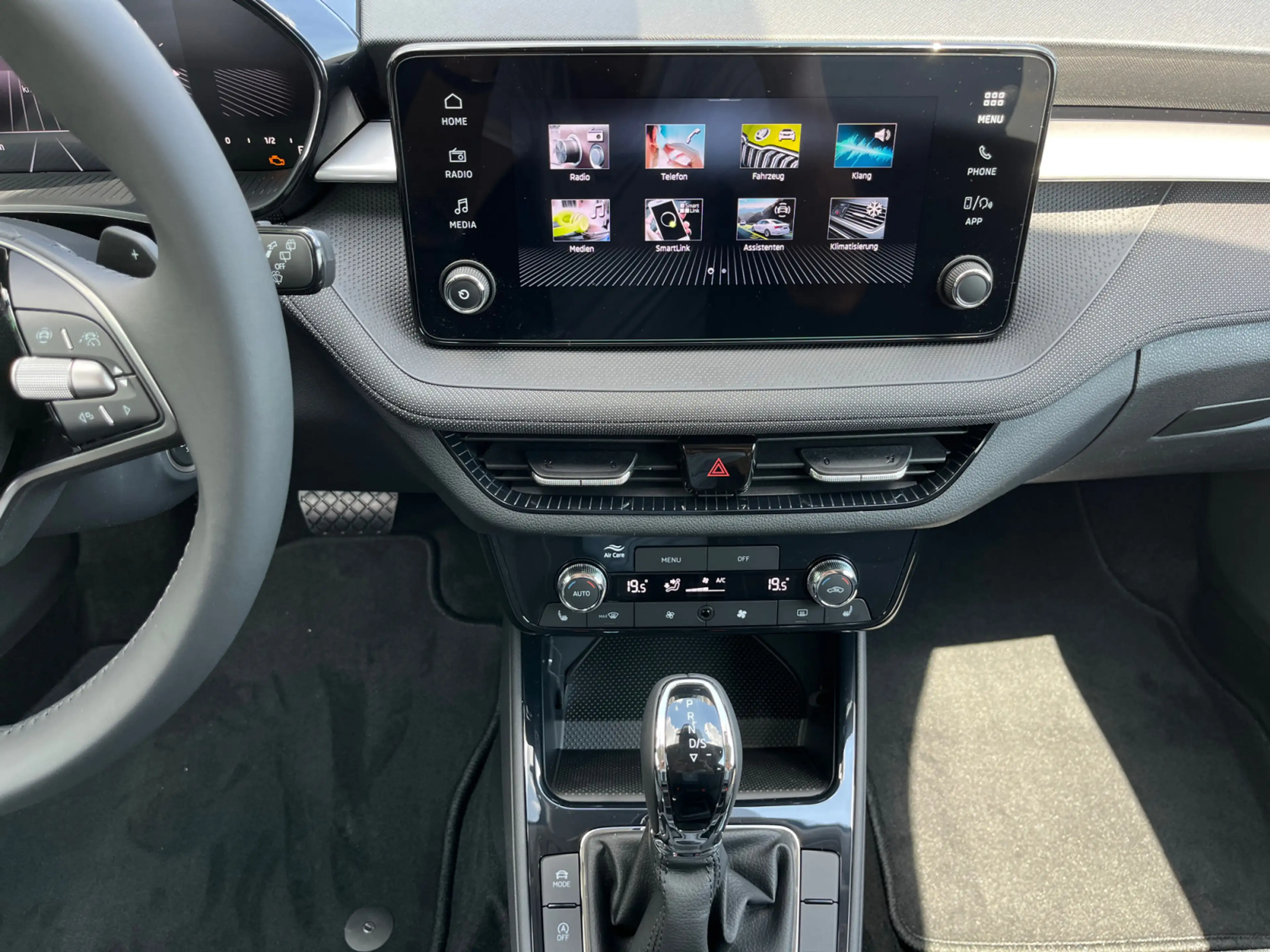 Skoda Fabia Balance 115 PS DSG SHZ LED PDC Kam Lane Al — photo 7