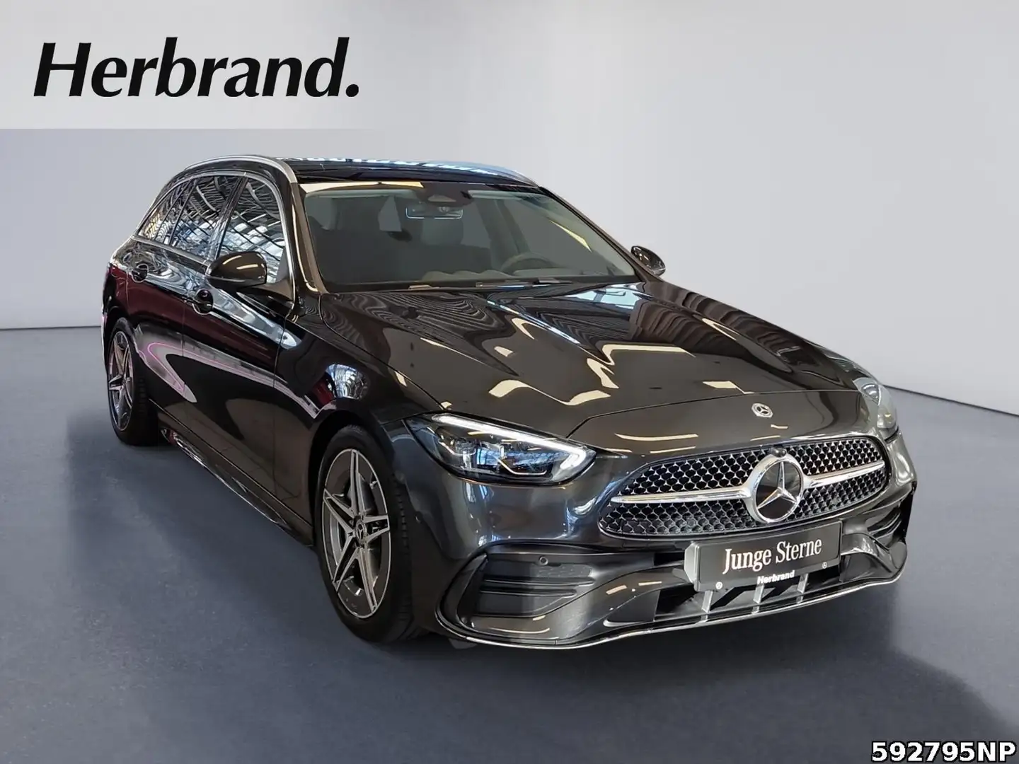 Mercedes-Benz C 180 T AMG Pano AHK LED LHZ Ambiente CarPlay . Grau - 2