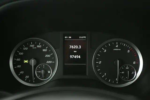 Mercedes-Benz Vito view 13