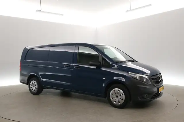 Mercedes-Benz Vito view 6