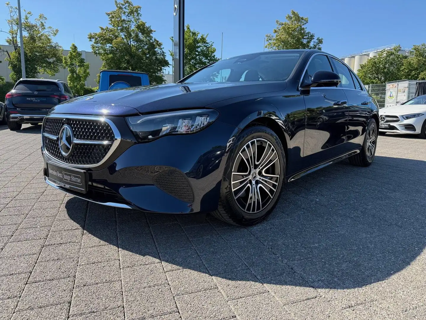 Mercedes-Benz E 220 d Avantgarde Advanced*StandHz*DISTRONIC* Blau - 2