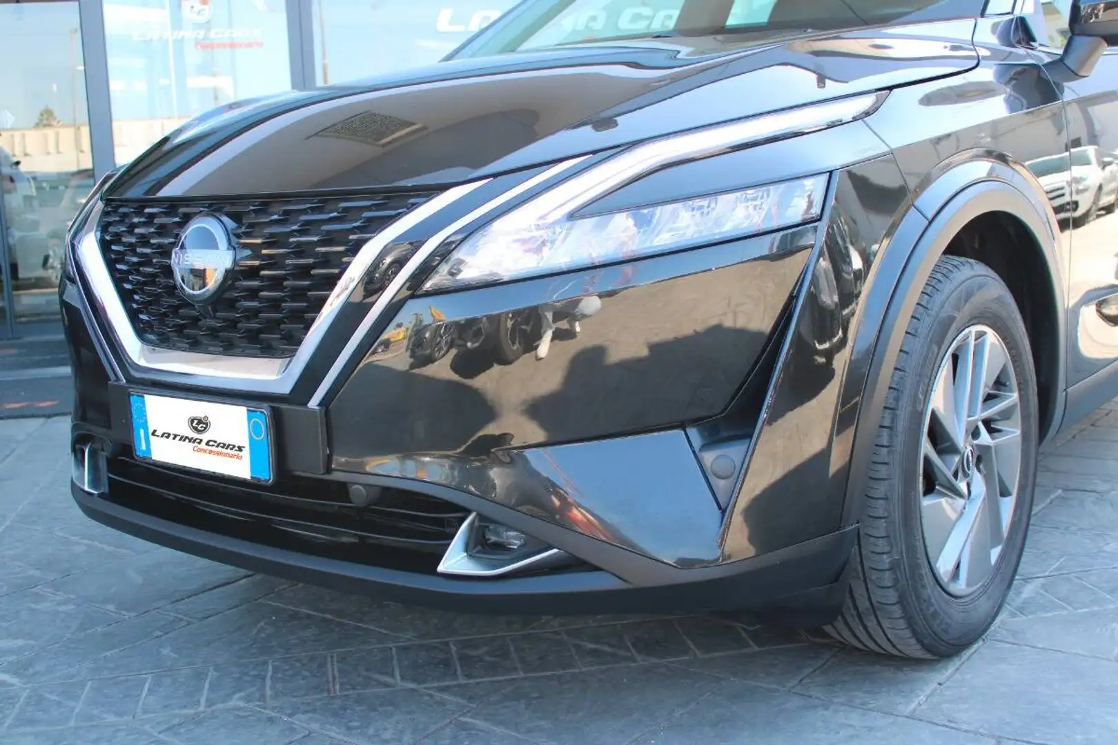Nissan Qashqai 1.3 mhev Business 2wd 140cv con CarPlay Nero - 2
