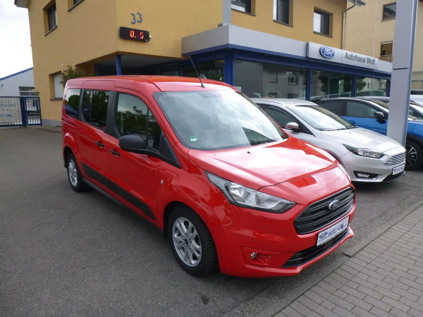 Ford Tourneo Connect Tourneo / Transit Connect 240 L2 Kombi Trend Rood - 1