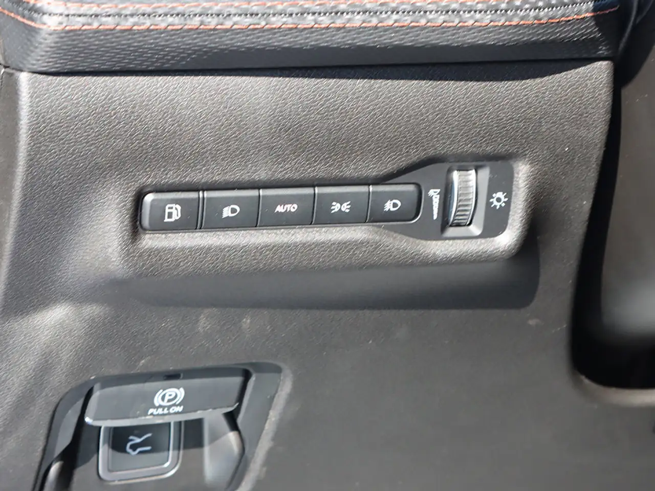 Jeep Cherokee снимка Jeep Cherokee