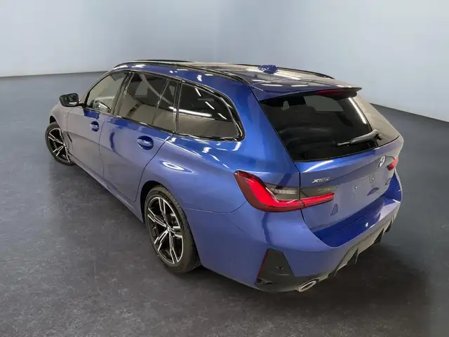 BMW 3 Series view 5