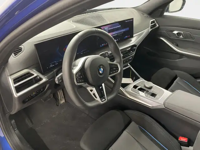BMW 3 Series view 12