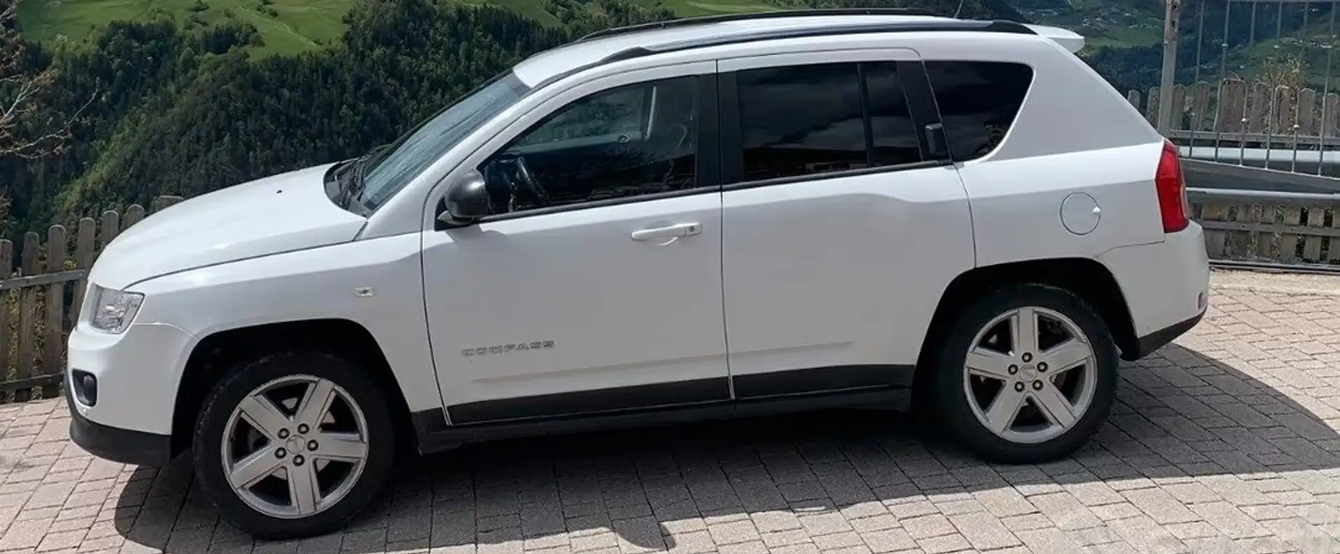 Jeep Compass LIMITED Bianco - 2