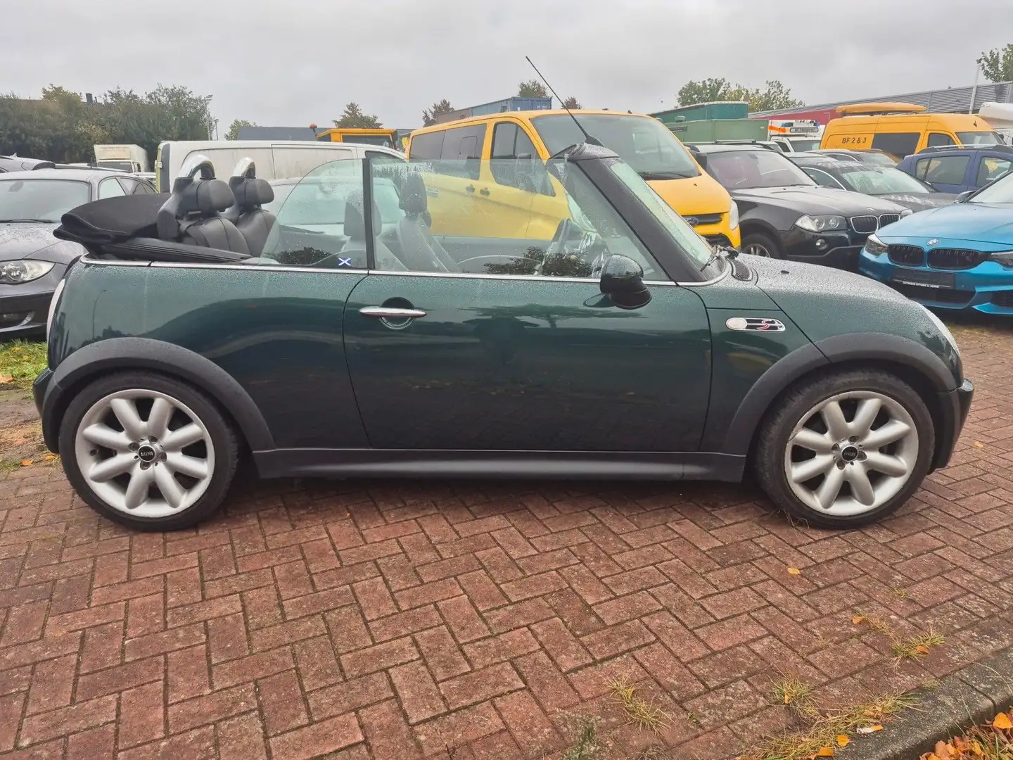 MINI Cooper S Cabrio Automatik Leder Navi Grün - 1