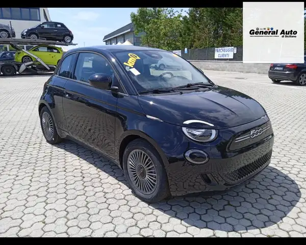 Fiat 500e 500E La Nuova 3+1 Serie1 La Nuova - Icon+ 3+1