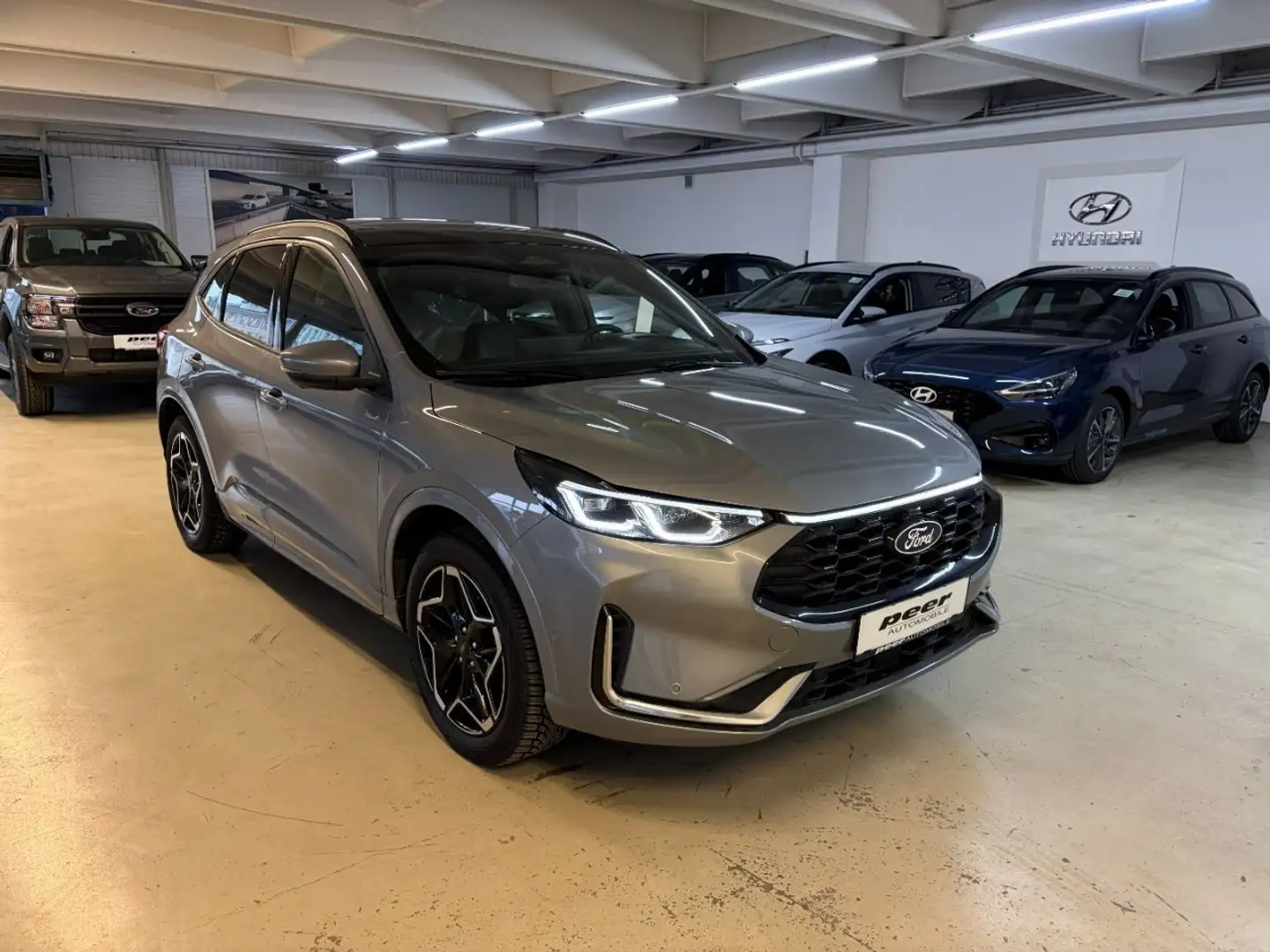 Ford Kuga Kuga 2,5 Duratec FHEV ST-Line X Allrad Aut. 183PS Grau - 2