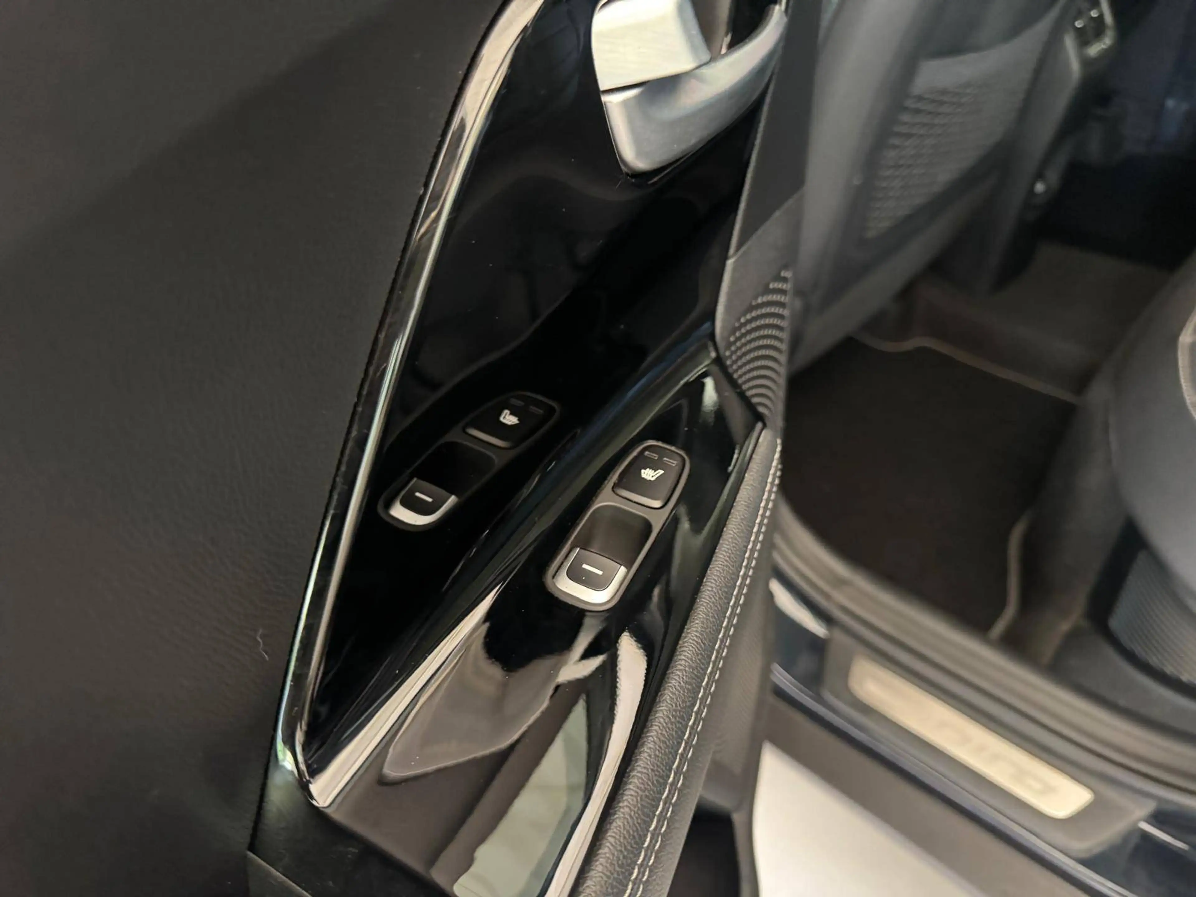 Kia Niro Niro HEV 1.6 GDi Sense UVO DCT — photo 12