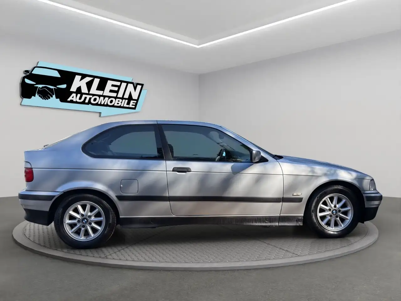 BMW 316 i Compact E36 2.Hand TÜV NEU AHK, foto 7