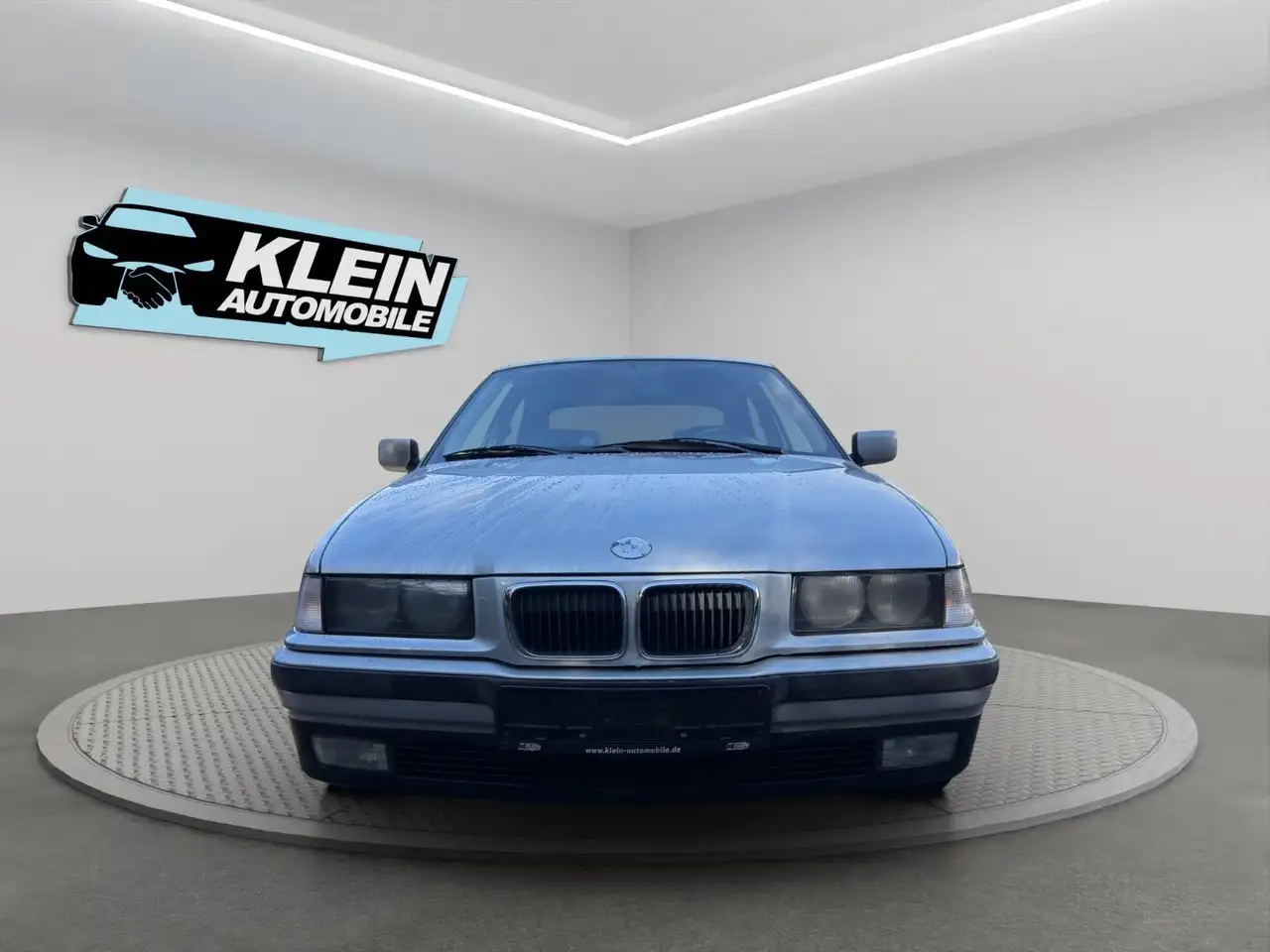 BMW 316 i Compact E36 2.Hand TÜV NEU AHK, foto 2