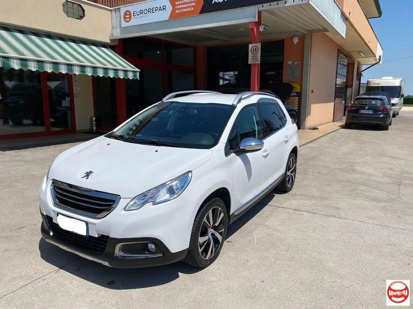Peugeot 2008 1.6 bluehdi Feline 120cv Bianco - 1