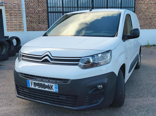 Citroen Berlingo fourgon M 650 kg blue hdi 130 bvm 6 driver