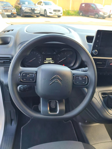 Citroen Berlingo fourgon M 650 kg blue hdi 130 bvm 6 driver