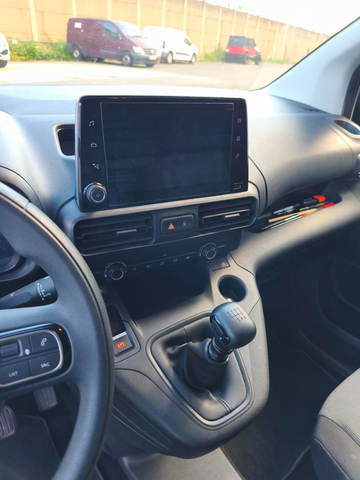 Citroen Berlingo fourgon M 650 kg blue hdi 130 bvm 6 driver