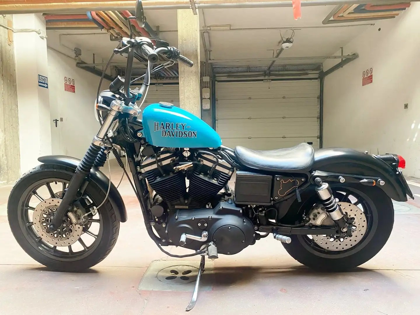 Harley-Davidson Sportster XL 883 883 R plava - 2