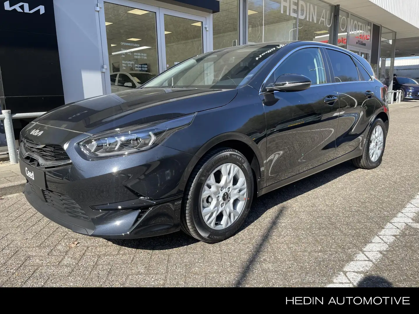 Kia Ceed / cee'd 1.5 T-GDi DynamicPlusLine | 0-KM demo | Direct uit Zwart - 1