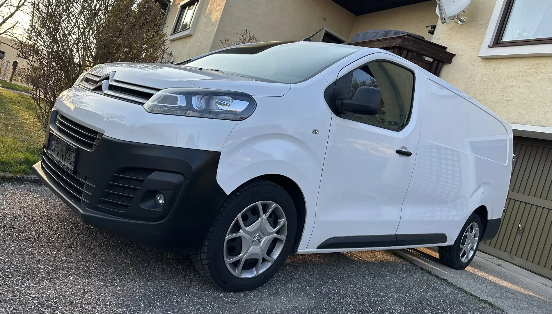 Citroen Jumpy Kombi XL BlueHDi 140 S&S 6-Gang Weiß - 1