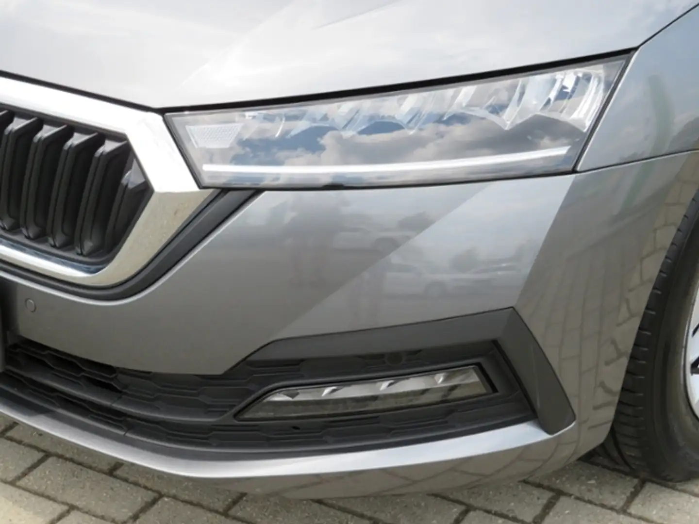 Skoda Octavia Combi Ambition 1.5TSI e-TEC 110kW  DSG Grau - 2