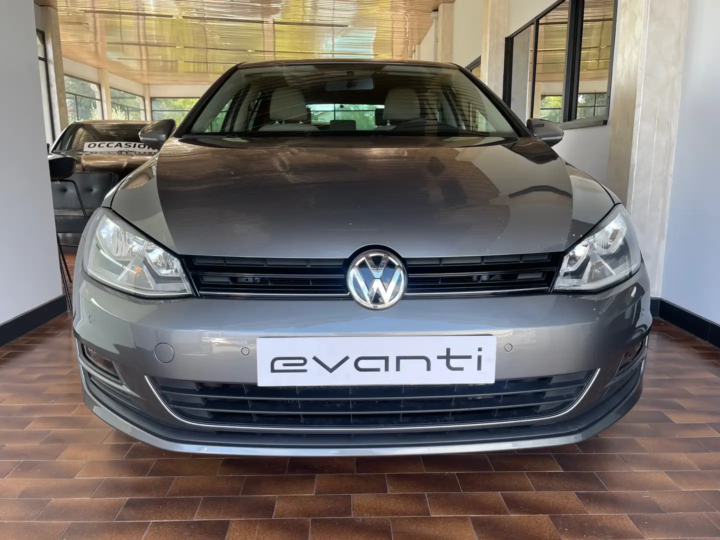 Volkswagen Golf 1.2 tsi Trendline 105cv SENSORI/4STAGIONI MICHELIN Silber - 2