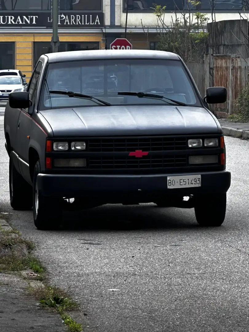 Chevrolet Silverado - 1