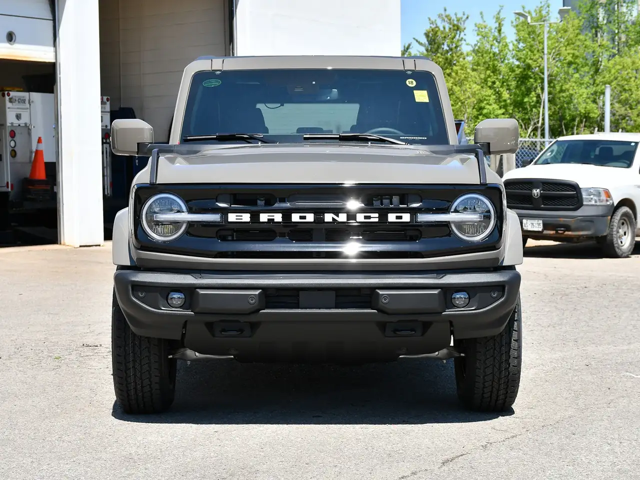Ford Bronco снимка Ford Bronco