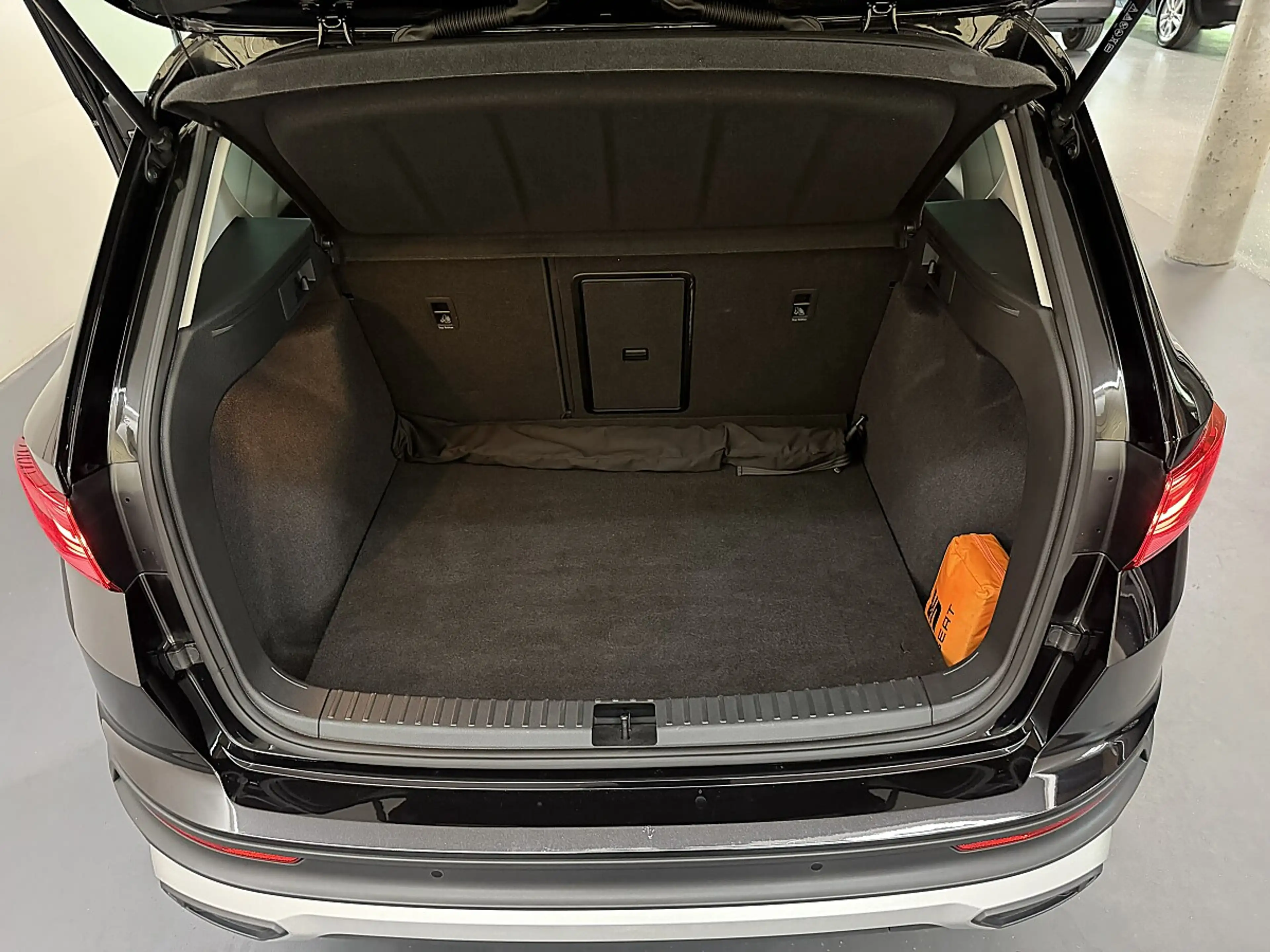 SEAT Ateca 2,0TDI DSG 4Drive Style *ALLRAD*LED*NAVI*Alcant... — photo 14