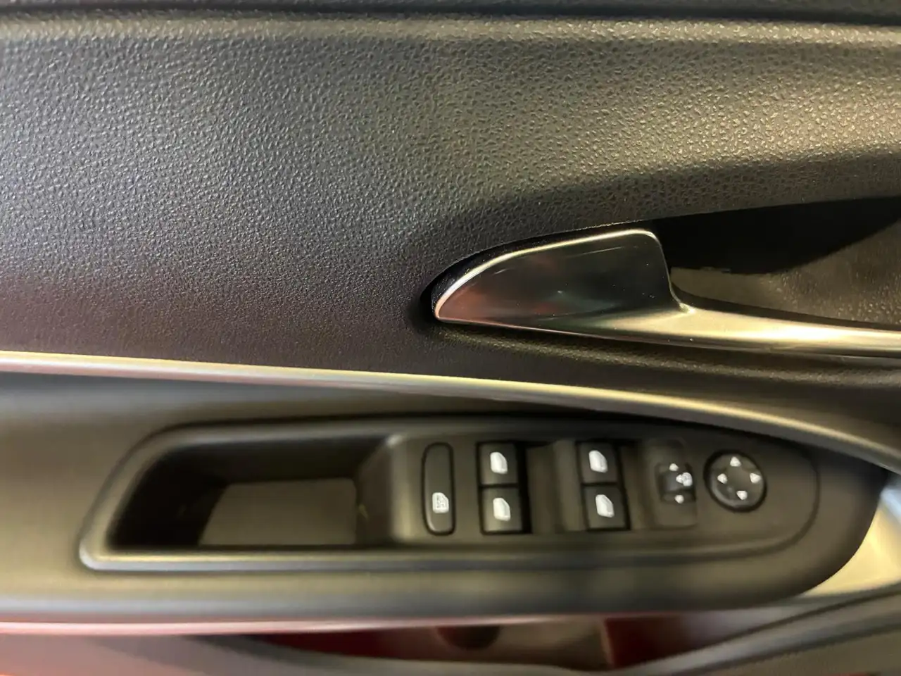 Jeep Avenger 1.2 Turbo Altitude 15