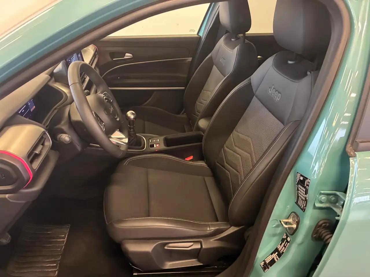 Jeep Avenger 1.2 Turbo Altitude 12