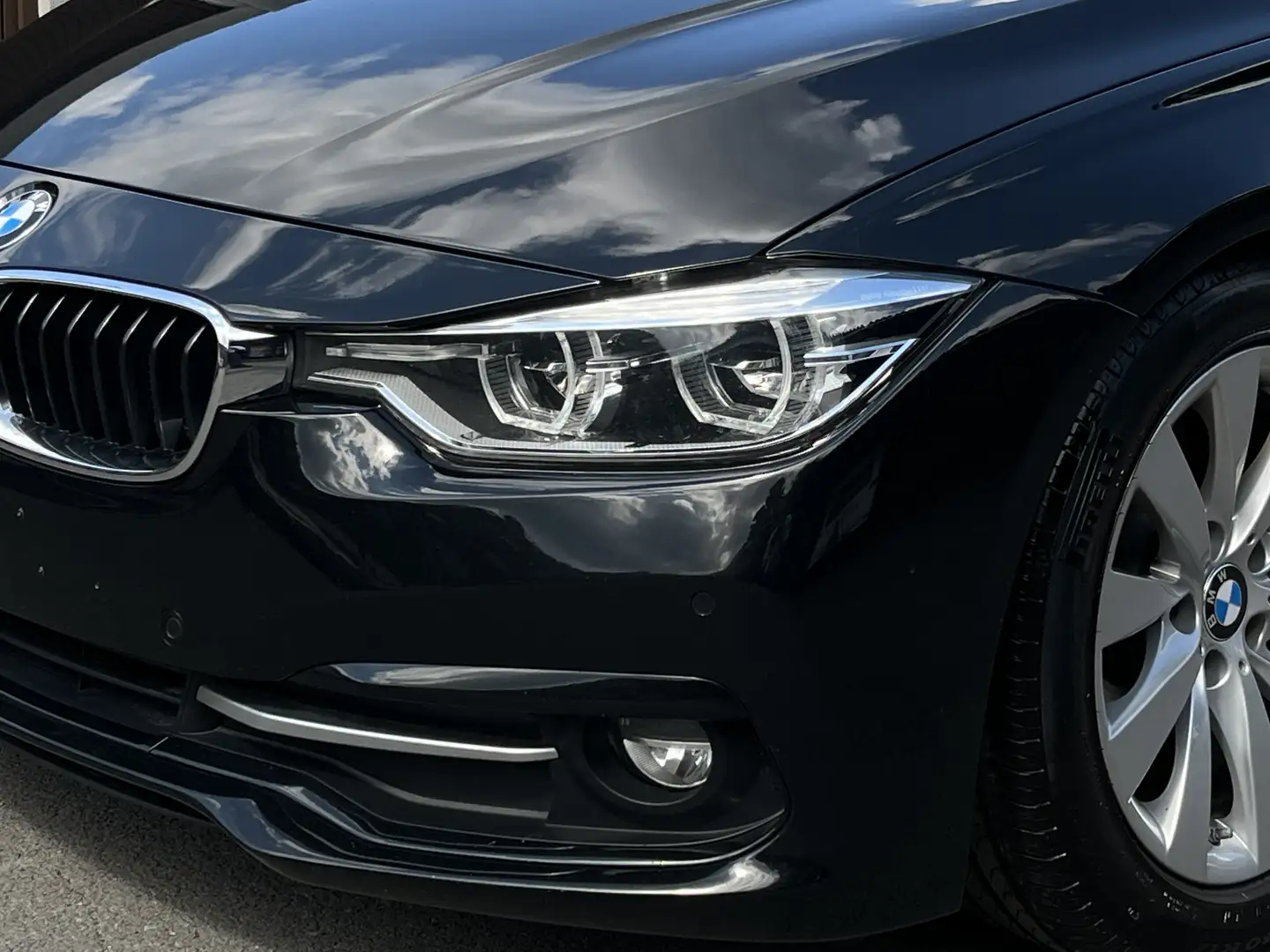 BMW 318 318 d M Sport Line LED HEADUP NAVI SITZH Negro - 2