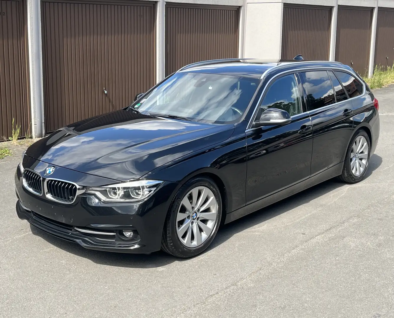 BMW 318 318 d M Sport Line LED HEADUP NAVI SITZH Negro - 1