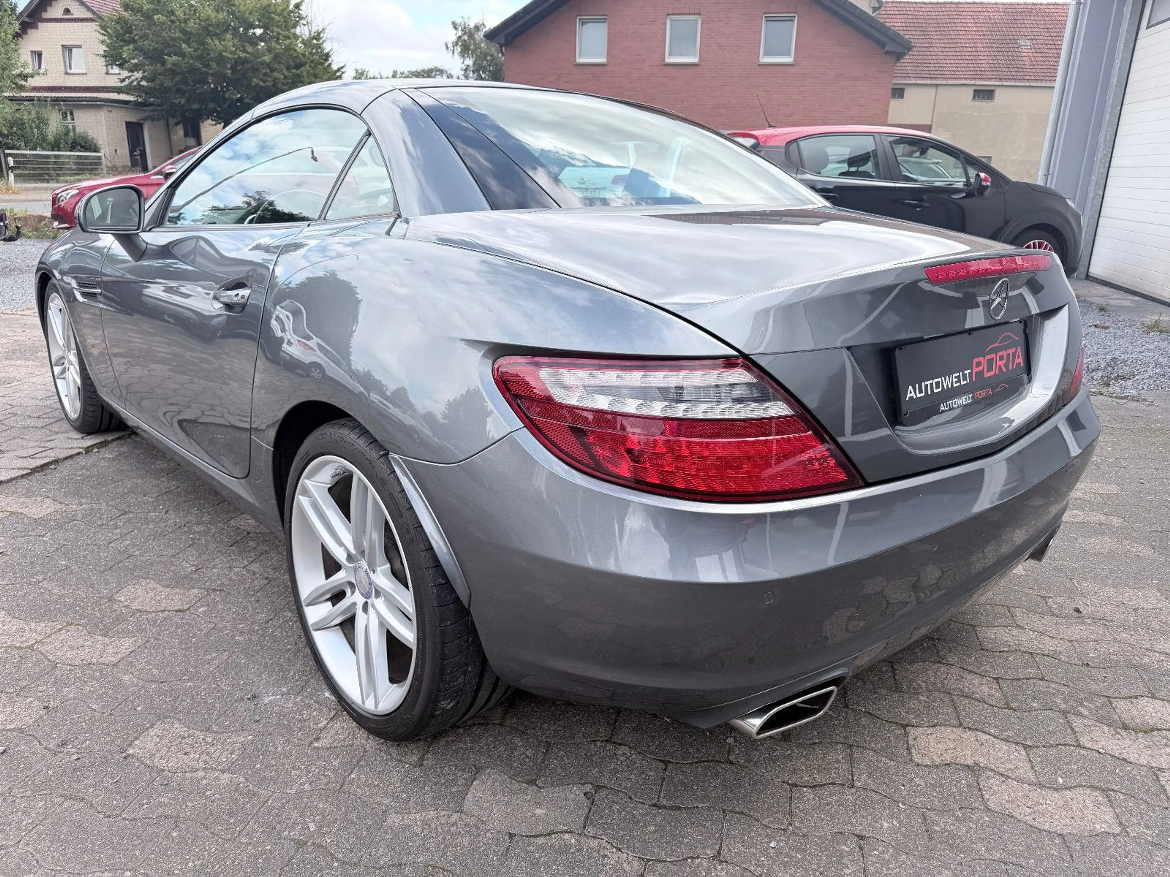 Mercedes-Benz SLK 200 Roadst./AUTOM./XENON/LEDER/NAVI/AIRSCARF — photo 7