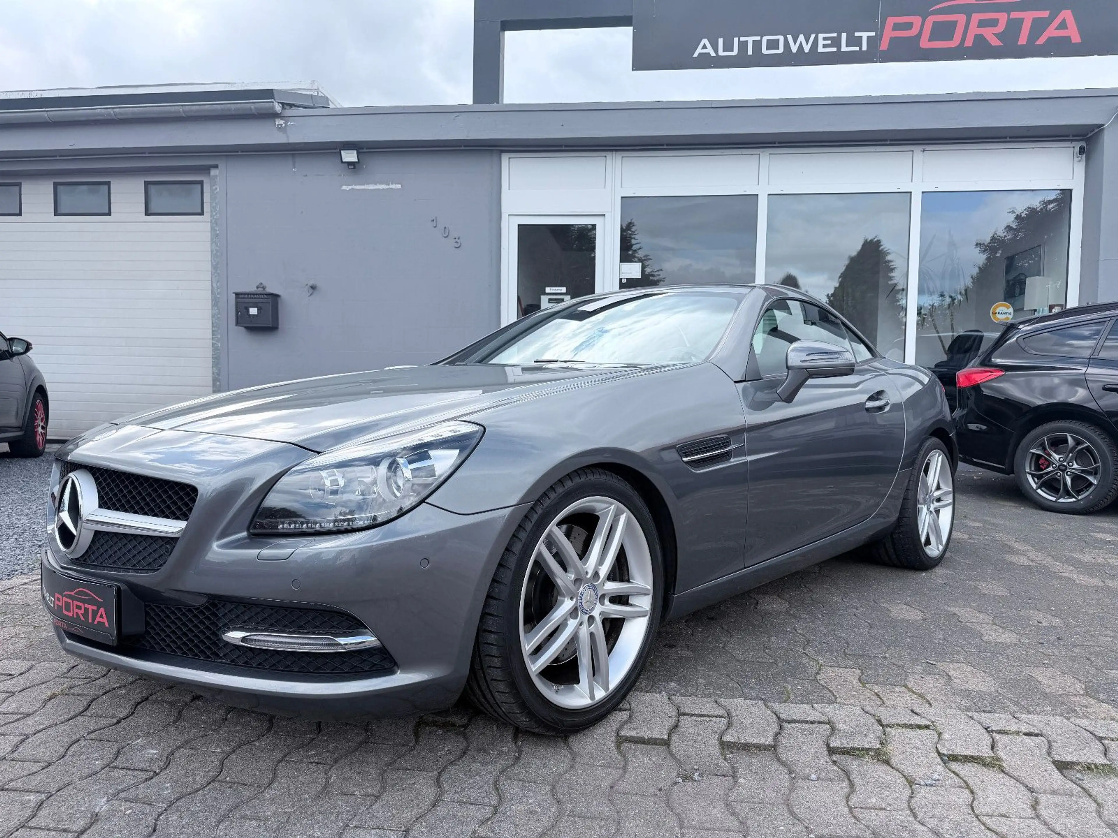 Mercedes-Benz SLK 200 Roadst./AUTOM./XENON/LEDER/NAVI/AIRSCARF — photo 3