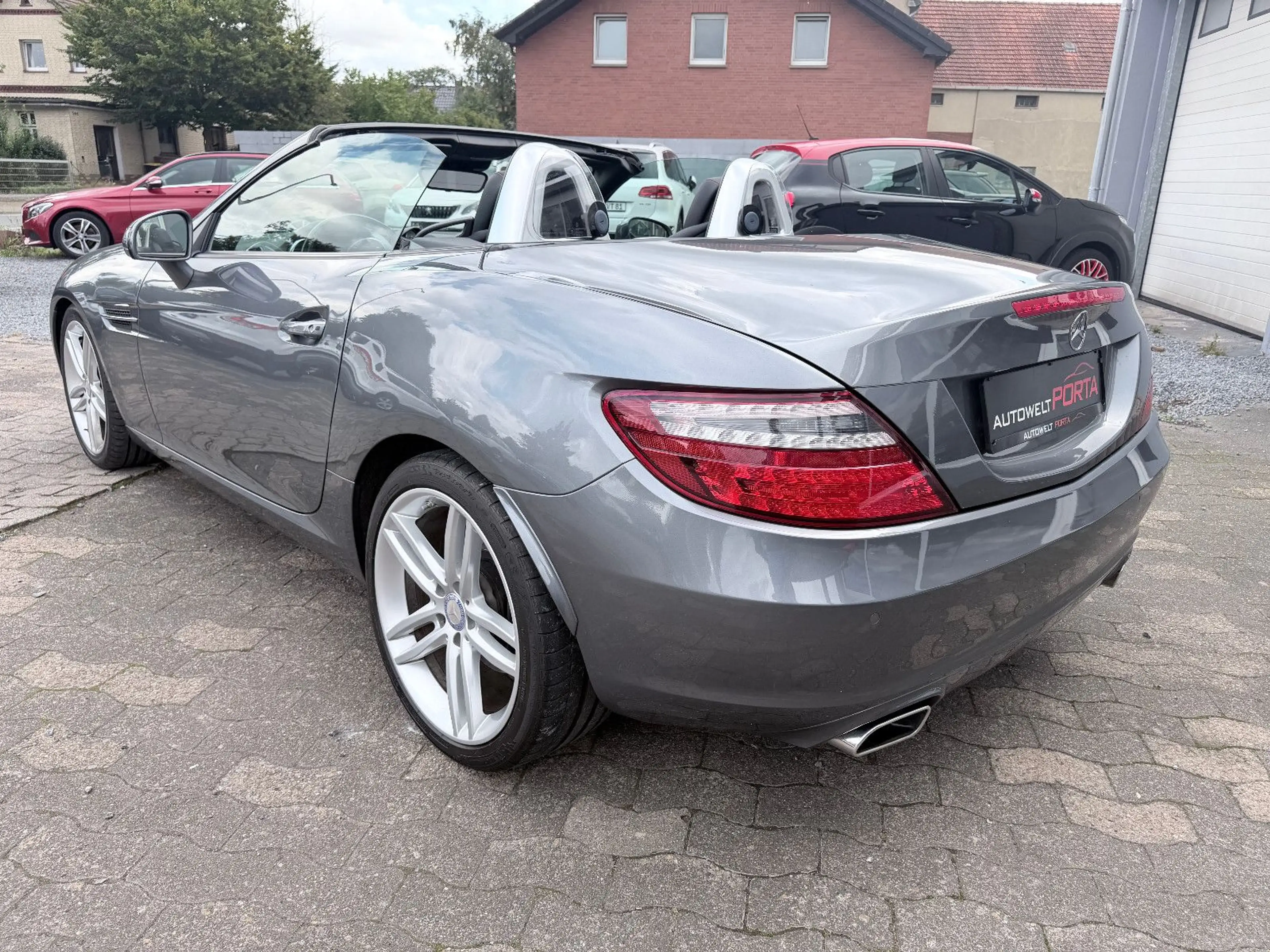 Mercedes-Benz SLK 200 Roadst./AUTOM./XENON/LEDER/NAVI/AIRSCARF — photo 12