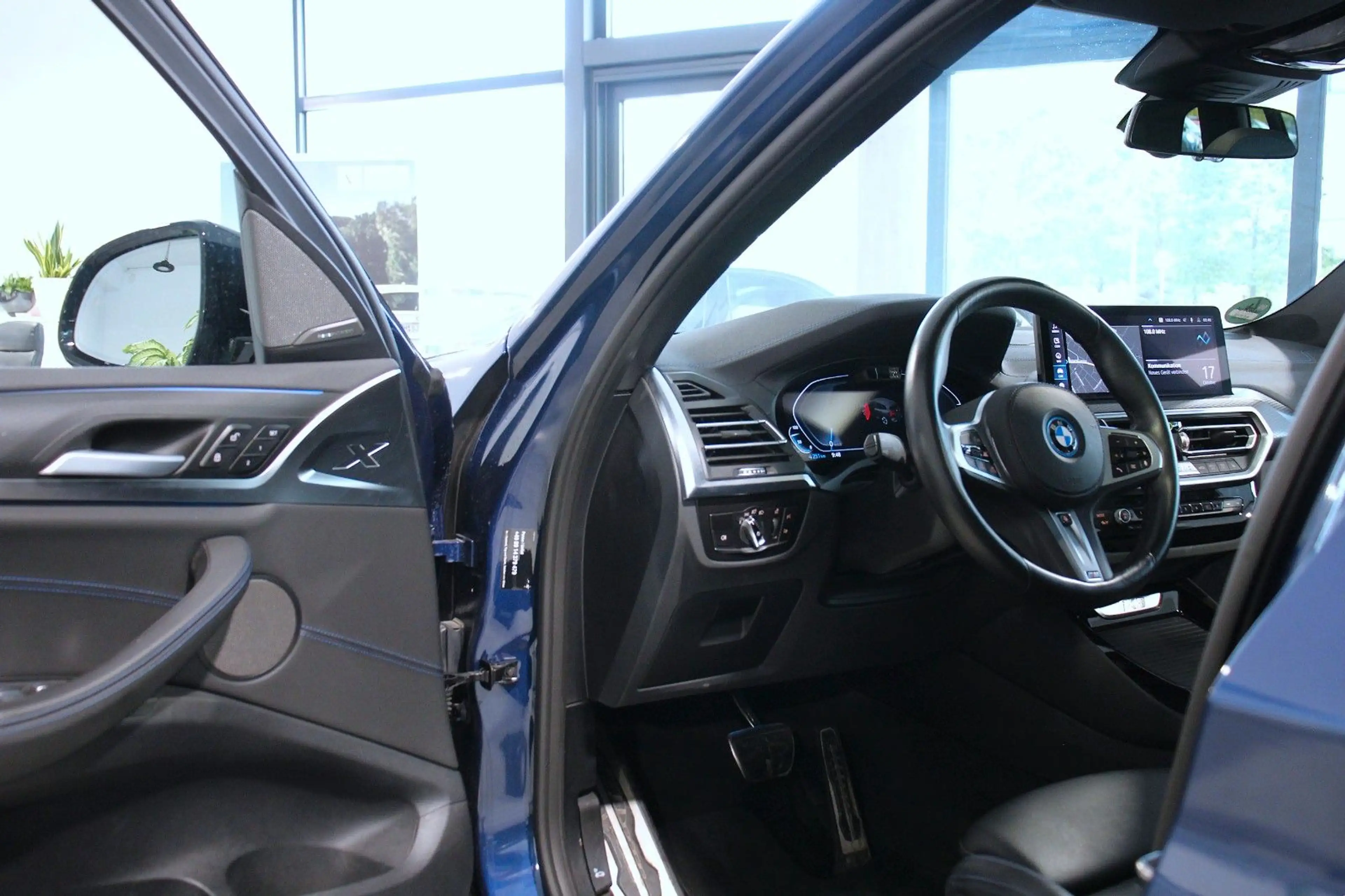 BMW iX3 Impressive (G08) M Sport*A-LED*AHK*HUD*Pano — photo 9