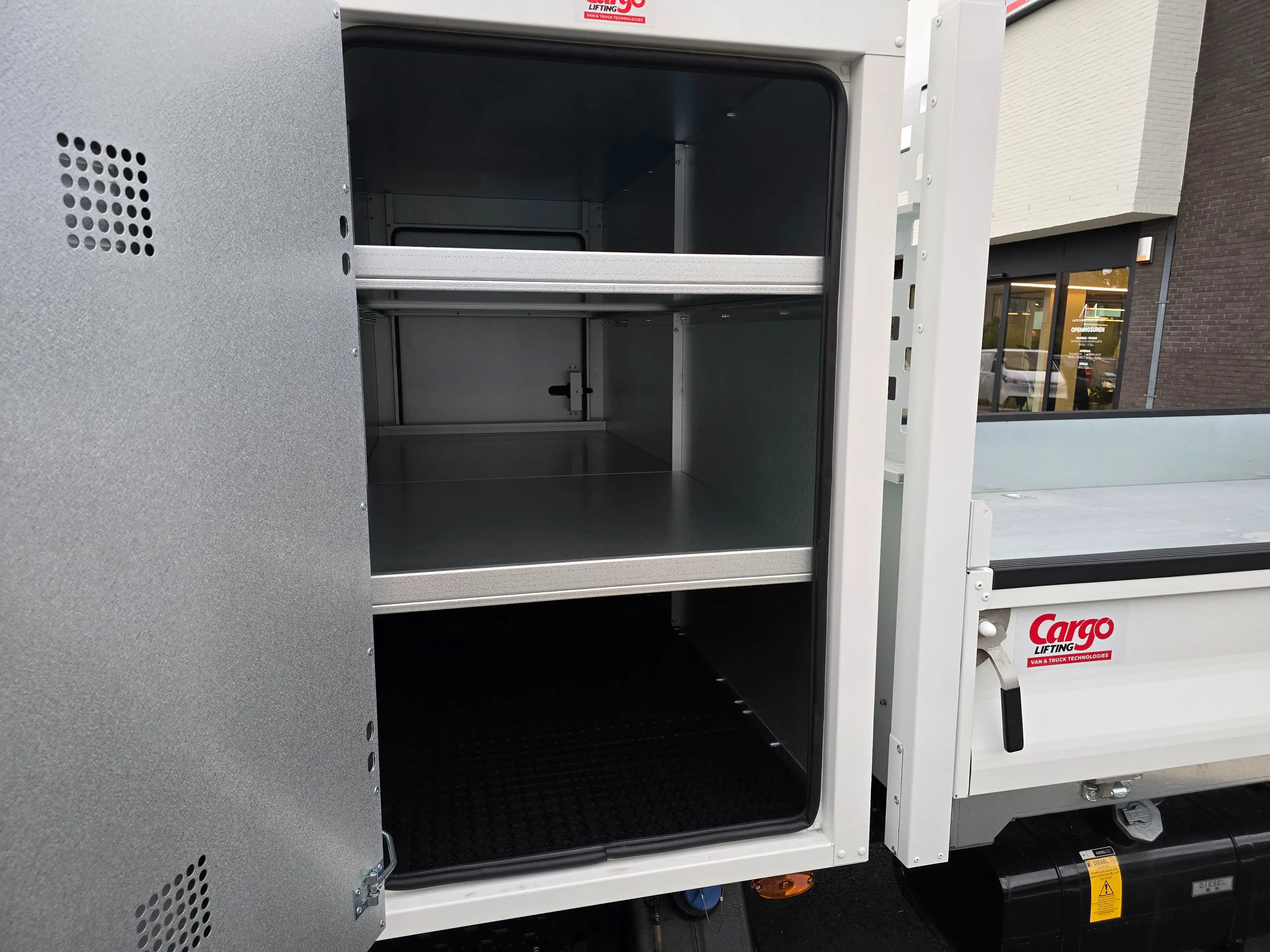 Mitsubishi Canter Canter 3C15 3400 Kipper Toolbox — photo 11
