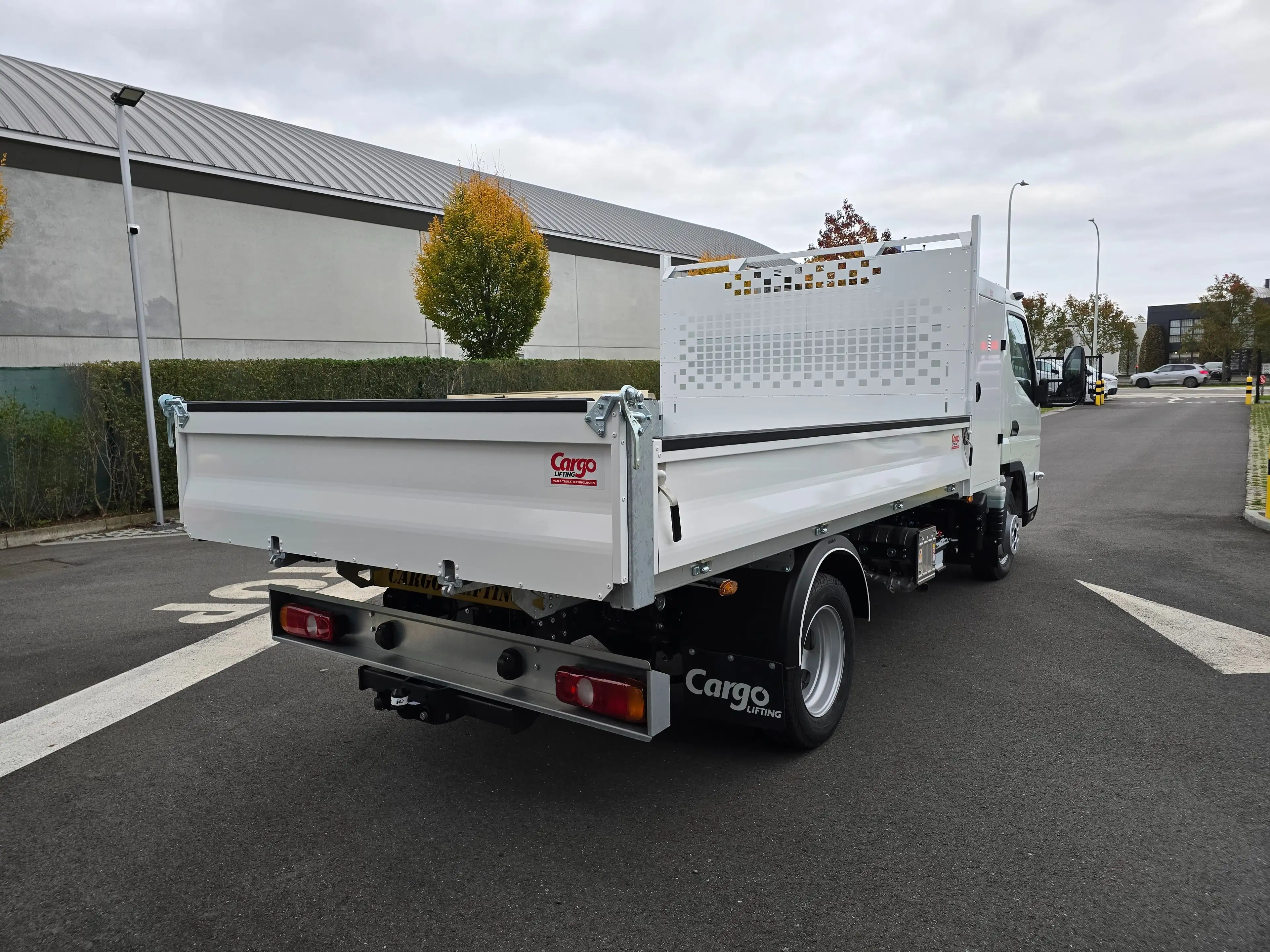 Mitsubishi Canter Canter 3C15 3400 Kipper Toolbox — photo 5