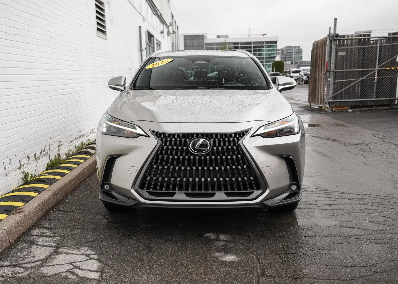 Lexus NX снимка Lexus NX