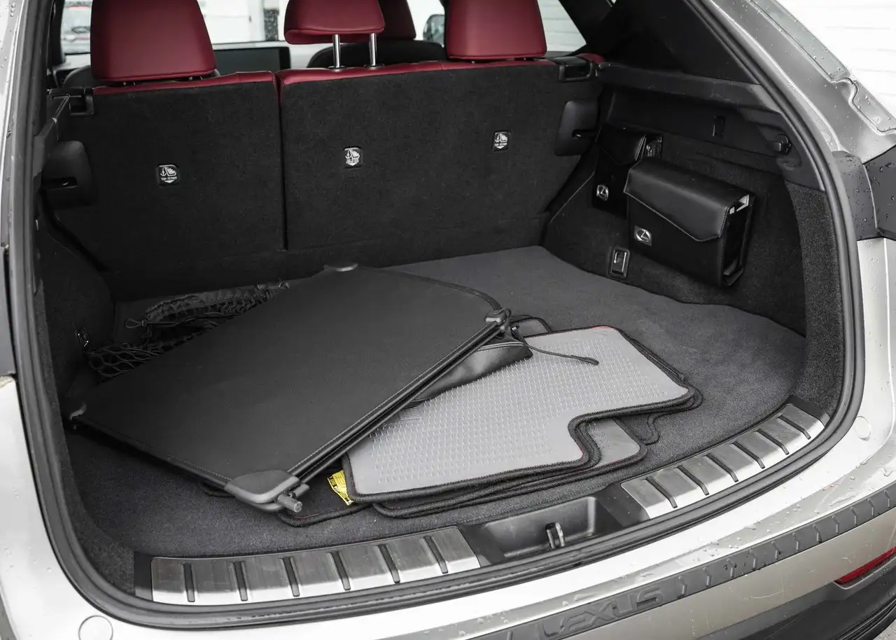 Lexus NX снимка Lexus NX
